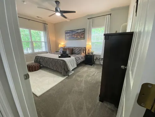 The Perfect View -Hiawassee upscale mountain cabin