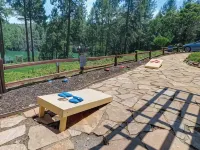 Lakeview Country Cabin ~ Studio w/ 2 Queen Beds