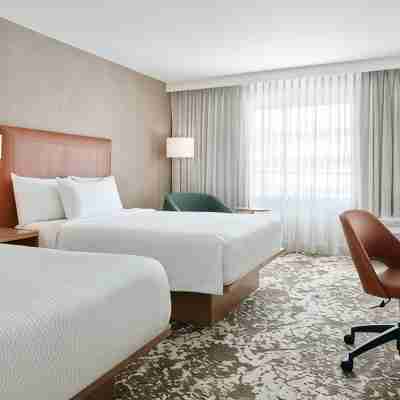 Courtyard by Marriott Los Angeles Pasadena Old Town Rooms
