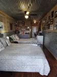 Apartment, Mountain View/Personal Deck Bikers Welcome. Mins to DT Eureka Spgs.