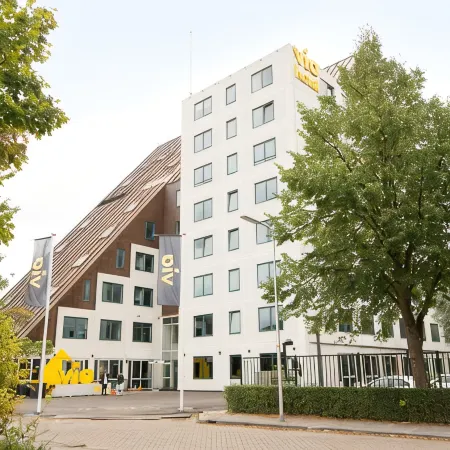 Via Amsterdam Отели рядом с достопримечательностью «Эйбург»