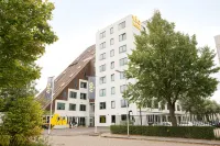Via Amsterdam Hotels near Metro Venserpolder