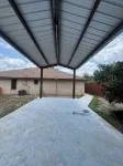 Spacious 3BR/2BA Home – Near Airport & La Plaza Mall, Perfect for Families! - บังกะโล