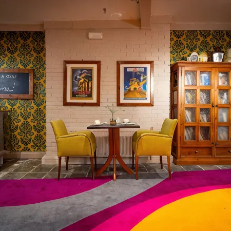 Ashley Hotel