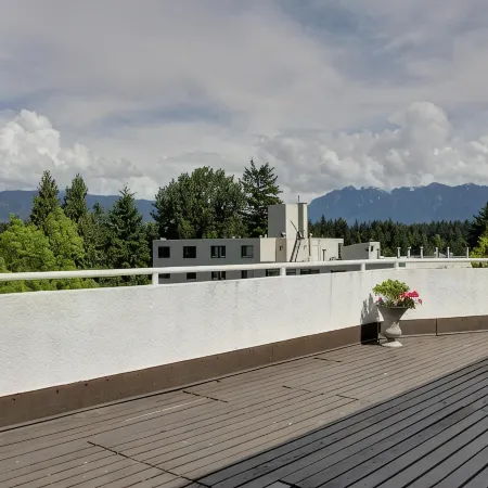 Rosellen Suites at Stanley Park