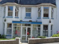 Fairways Guest House โรงแรมใน