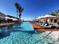 Constance Le Chaland, IKO Mauritius - romantis