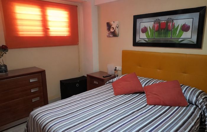 Beachfront apartment 40 k. from Valencia, services all year round,