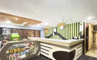 Hotel Pasar Besar RedPartner near Tugu Pahlawan