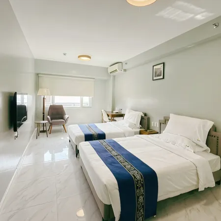 Extremeli Suites - Monarch