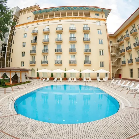 Lotte City Hotel Tashkent Palace