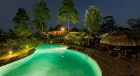 98 Acres Resort & Spa - piscina
