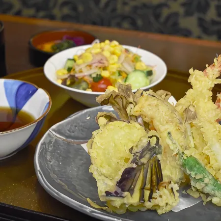New Otani Inn Tokyo Отели рядом с достопримечательностью «Железнодорожный вокзал Осаки»