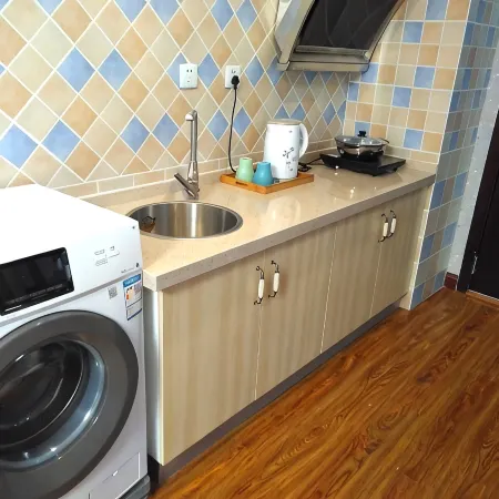 Lisidun Apartment Hotel Отели рядом с достопримечательностью «Мост Цзюянь»