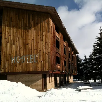 The Hostel Hotels near Bridger Gondola