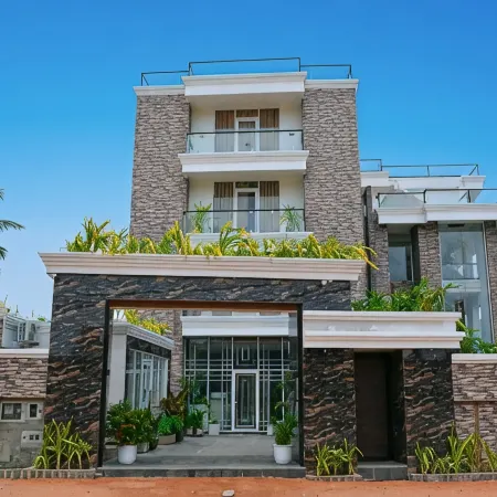 Radiance Hotel