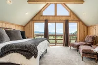 Private Ranch for Weddings, Retreats, Reunions. Sleeps 30 in Two Lodging Units,