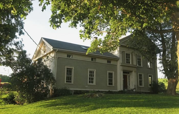 Farm Stay in Catskills Farmhouse Suite