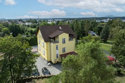 Breathtaking Art Nouveau Villa in Ceska Lipa - privacy and touch of luxury - 빌라