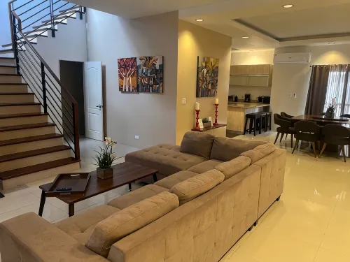 [STVR Unit Certificate Number : 2025-003] - RuRu Haus Spacious,Cozy Entire Haus - 홈스테이
