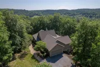 Sleepy Creek Getaway! Hot Tub & Sauna - Chalets