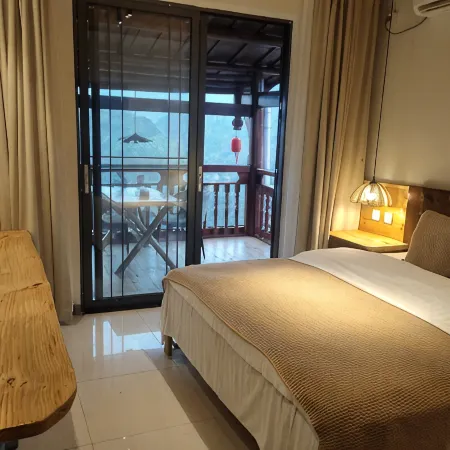 Beichuan Shiyi Huaguo Hotel