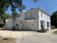 Casa de Flora B- Relaxed Elegance in historic St Augustine 🚭 - アパートメント