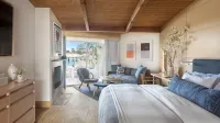 Malibu Beach Inn - 발코니
