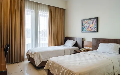 Flamboyan Hotel Tasikmalaya - Parkplatz