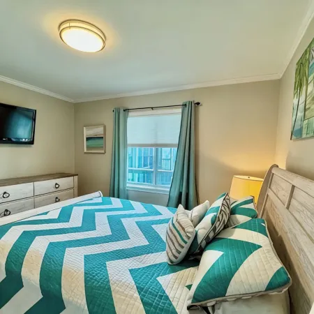 2Br/2BA Condo - Steps to Carolina Beach & Pool