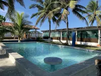 Papi’s Fish Camp, Private Beach Front House Near International Airport - Homestays