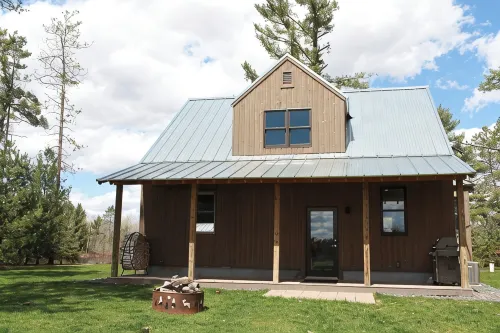Big Sisu - Newly Remodeled Nordic Hideaway on Silverthorn Lake