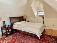 A Perfect Landmark Victorian in the Heart of Town - 3-Star