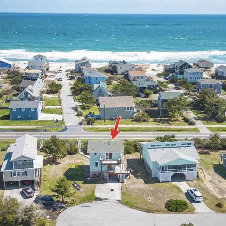 Wave Watcher - Amazing Ocean and Sound Views - One minute walk to the beach!