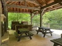 Fish Camp at Waterdance - Log Cabin On The River - Wifi