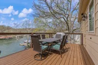 New Luxury Water Front Oasis with New Private Dock & Hot Tub!! - 4-Star