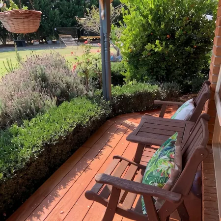 Private. Heated Pool/Spa. Giant Playground. Soccer & Cricket Pitch. Pet Friendly