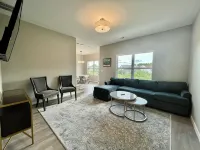 Spectacular Cedar Falls Townhome!