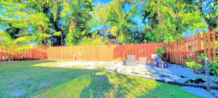 Remodeled Modern Home, 6-Min-2-Beach, Sleep 16, +Free Watersports & Rental Cars! Hotels in Hallandale Beach