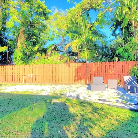 FIFA '26! Just Remodeled Modern Home, 6-min-2-Beach, Sleep 16+, FREE Rental Car! Отели в г. Халландейл Бич