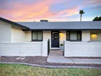 Modern Home w/ Pool Near ASU & Scottsdale | Family Friendly - บังกะโล