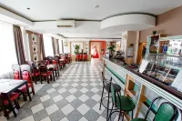 Virazh Hotel - ที่มีบาร์