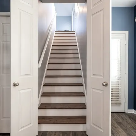 Relax in a Spacious 3 Bedroom + Office- Mud Island/Downtown
