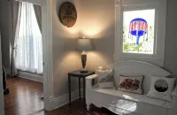 Blue Belle: Storybook Spring Escape - Cozy 2Br