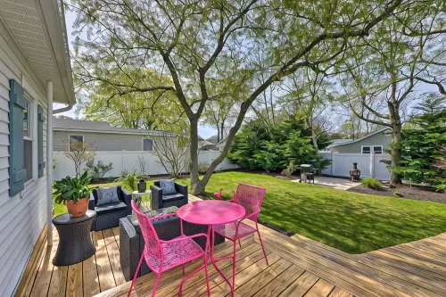 NEW LISTING!!! Holiday By the Bay
