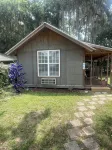 Great One Room with Full Bath Guest House!