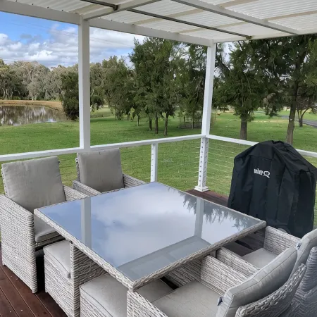 YARRAWONGA PARK COTTAGE<br>Cozy 2 bedroom cottage on small acreage