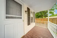 Cozy Chalet Bungalow in West Park - Cleveland - Bungalows