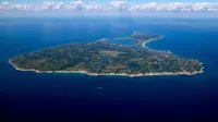 Privately Located Beach Cottage Getaway - 2-Star