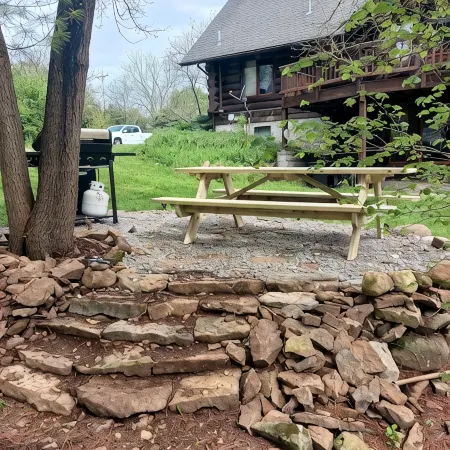 Beautiful Real Log Home on the Olentangy River